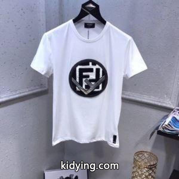 半袖Tシャツ 気になるアイテム人気フェンディ 【2019年春夏】人気ブランドの最新 FENDI 強くおすすめしたい 3色可選 春夏新作も続々登場!_フェンディ FENDI_ブランド コピー 激安(日本最大級)-1