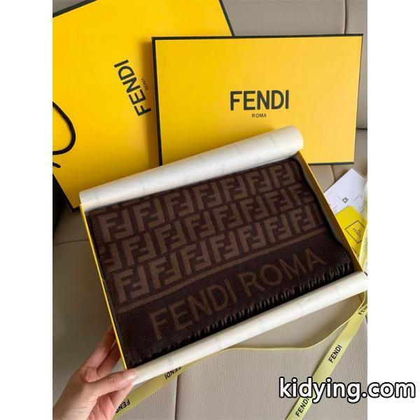 2025秋冬定番魅力・ふんわり柔暖 マフラー 新作登場 FENDI フェンディ コピー-6