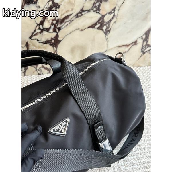 高級感 溢れる シャープな PRADA プラダ コピー デザイン ダッフルバッグ ブラック 人気商品-6