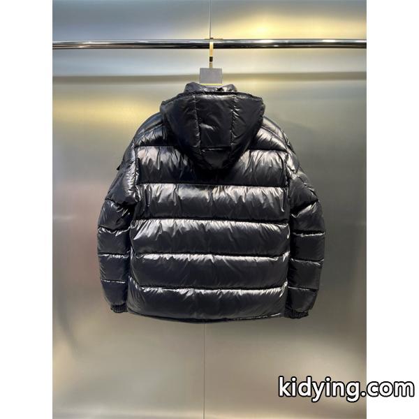 ブラックダウン レザーロゴパッチ 秋冬高級感 モンクレール スーパーコピージャケット 大人気 MONCLER-2