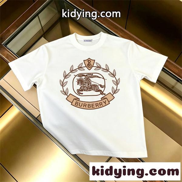 エンブレムプリント リボンロゴ 重厚グラフィック 推しモデル BURBERRY バーバリー コピー 半袖Tシャツ-0