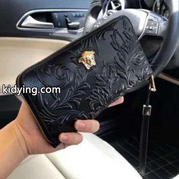 財布個性をプラス2018新品 VERSACE 雑誌掲載人気アイテム ヴェルサーチ_ヴェルサーチ VERSACE_ブランド コピー 激安(日本最大級)-0