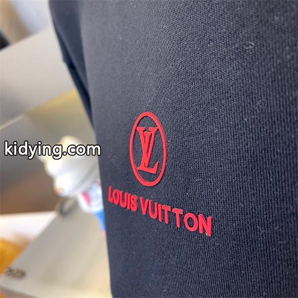 Louis Vuitton ルイヴィトン スーパーコピー ホワイト ロゴ パーカー 季節限定 シンプル人気 高級感漂う-1