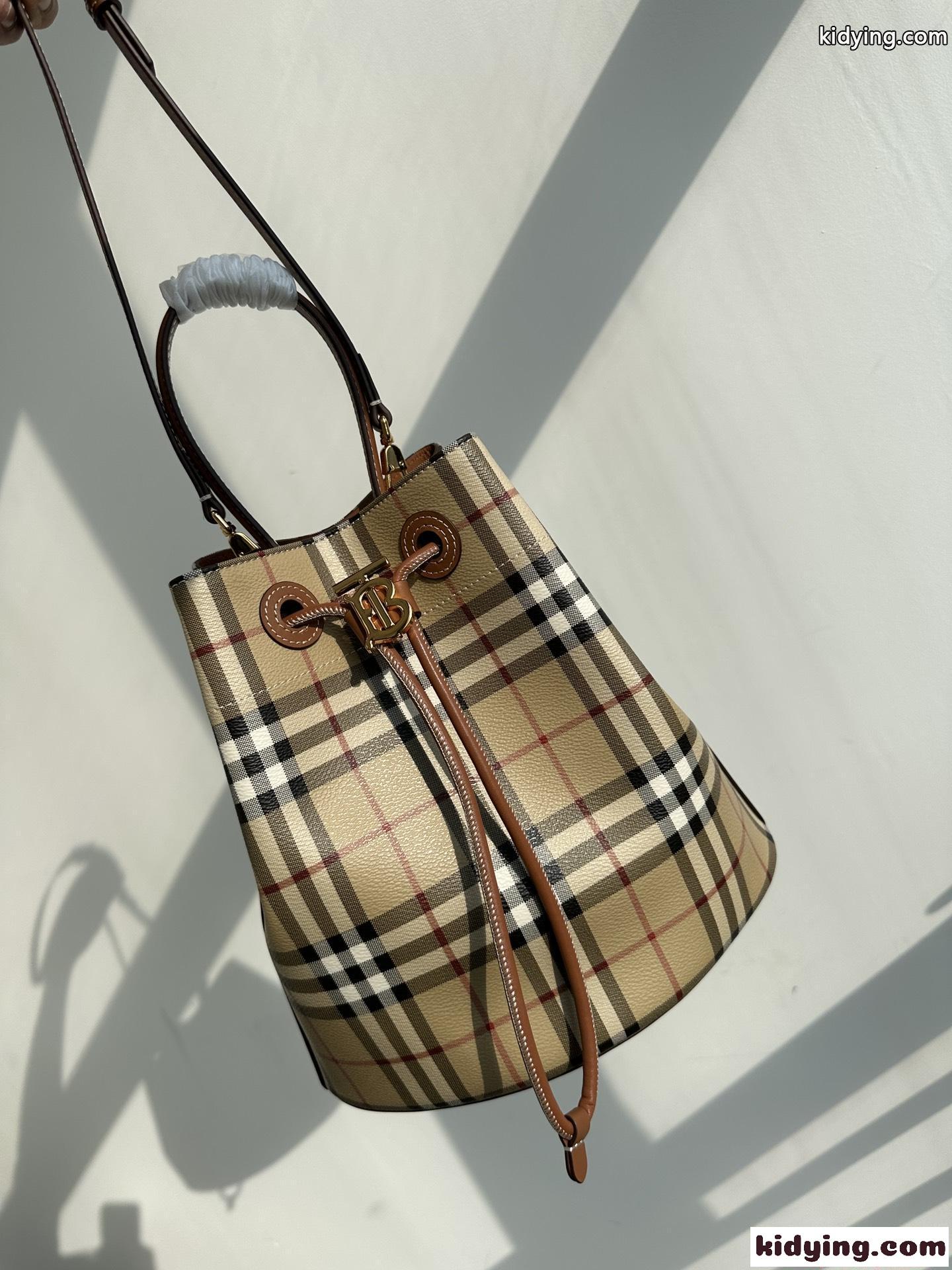 人贈り物にも◎ 2026バーバリー BURBERRY ハンドバッグスーパーコピーブランド激安通販 専門店-1