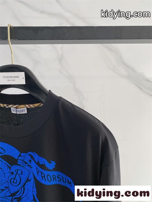 アーバングラフィックTシャツ ホースデザイン モダンストリート BURBERRY バーバリー コピー Tシャツ 着回しベーシック-3
