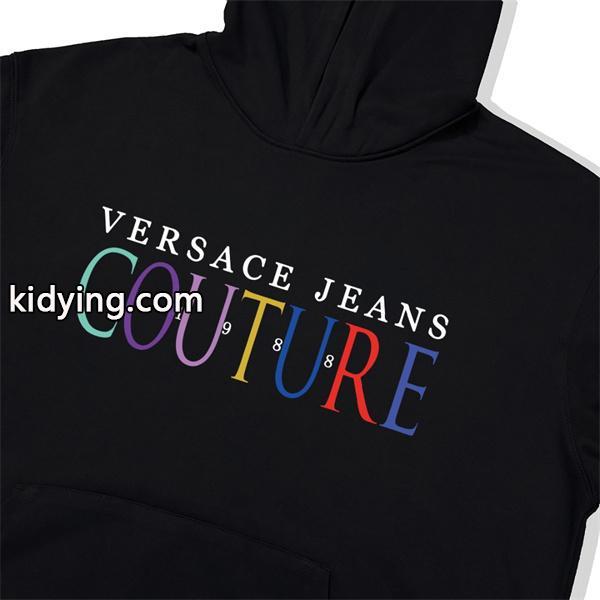 ブラック × ホワイト虹文字ロゴ パーカー ヴェルサーチ VERSACE JEANS COUTURE 偽物 2025秋冬スナップ 新登場-3