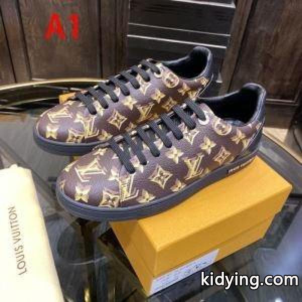 使いやすい大定番 スニーカー 3色可選 爽やかなコーデにぴったり LOUIS VUITTON 通勤向けのコーデにも_ルイ ヴィトン LOUIS VUITTON_ブランド コピー 激安(日本最大級)-0