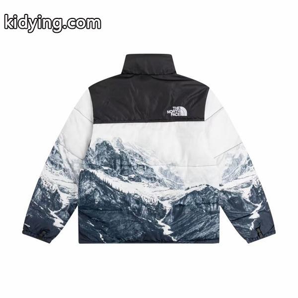 THE NORTH FACE ザノースフェイス 偽物 秋冬注目 ダウンジャケット 保温効果トレンド コーデ-1