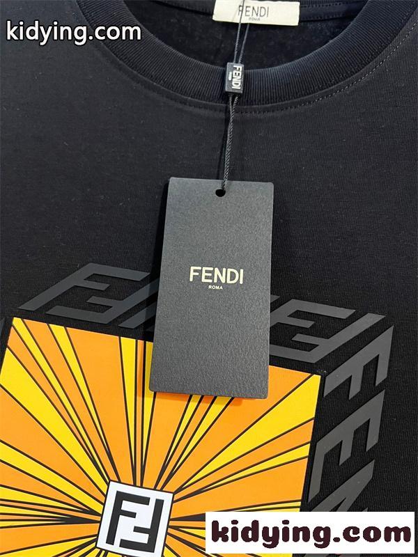 2026新作 話題 FENDI フェンディ コピー 半袖Tシャツ プリント 滑らか素材 ストリート-5
