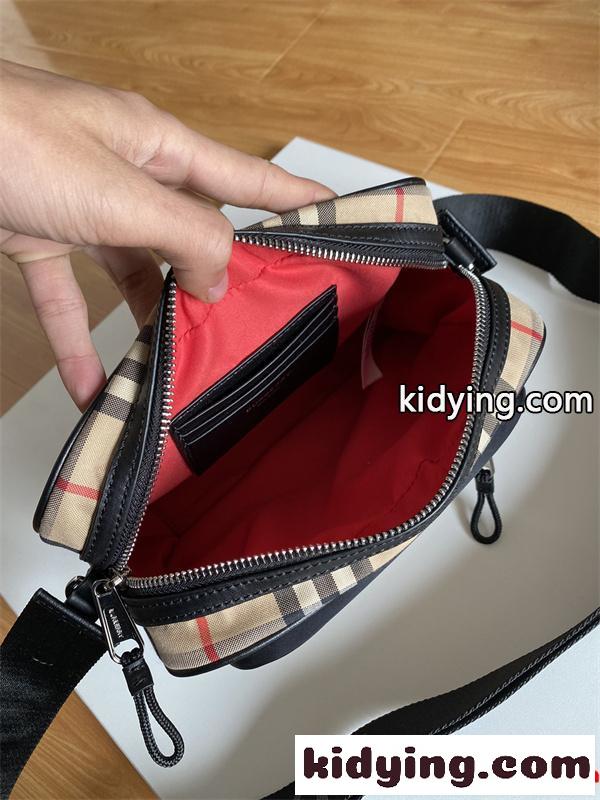 落ち着いた感覚 2026 バーバリーショルダーバッグコピーBURBERRY   メンズバッグ_ブランド激安通販 専門店-5