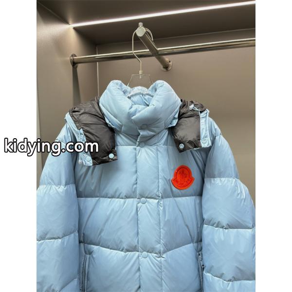 ライトブルーフードが映える 2025冬注目 極暖ボリューム モンクレール MONCLER スーパー コピー ダウンジャケット-2