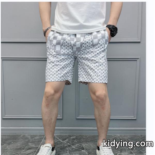 お洒落さんで人気急上昇中 ルイ ヴィトン LOUIS VUITTONハーフパンツ 春夏を楽しむ着こなし術_ルイ ヴィトン LOUIS VUITTON_ブランド コピー 激安(日本最大級)-0