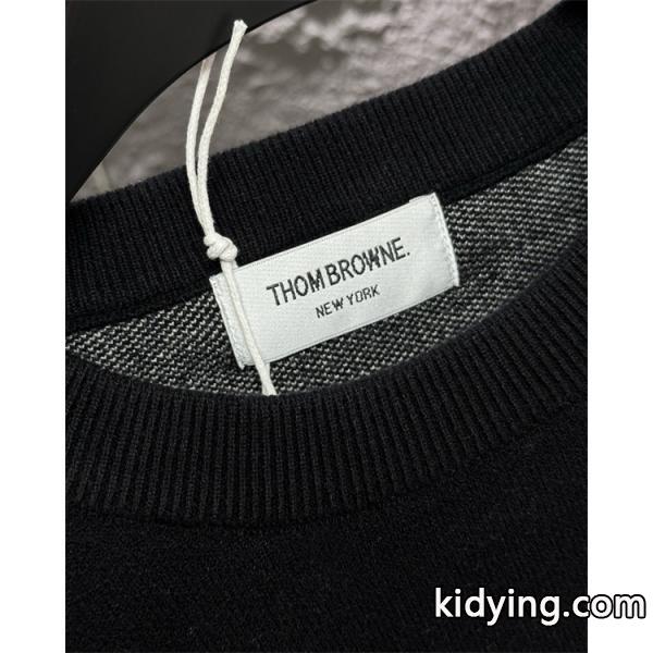 ムブラウン Thom Browne スーパーコピー 秋冬個性的な 注目 グレー × ブラック 2 色 ジラフ刺繍 セーター ト-7