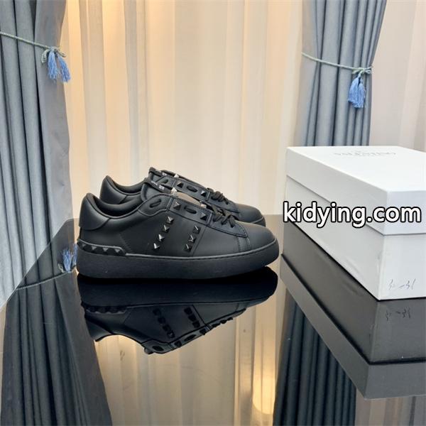 デザイン性の高い ヴァレンティノVALENTINO スニーカーコピーヴァレンティノ VALENTINO_ブランド コピー 激安(日本最大級)-0
