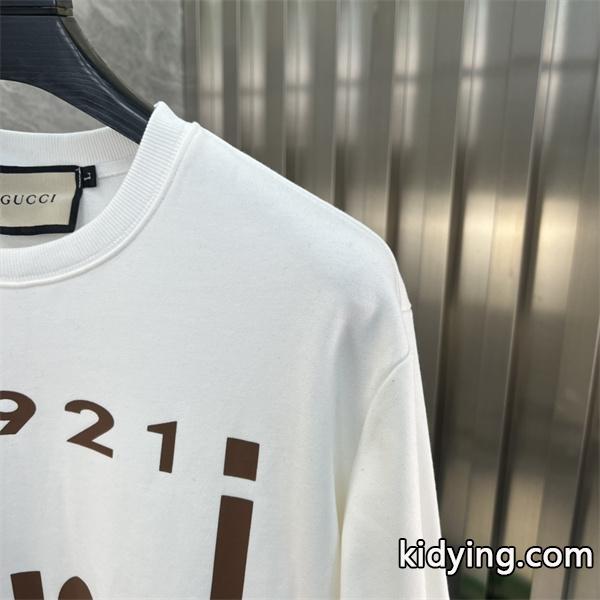 GUCCI スーパーコピー パーカー 1921 ロゴ 白 / 黒 グッチ ユニセックス ヴィンテージ風 2025秋冬コーデ-5