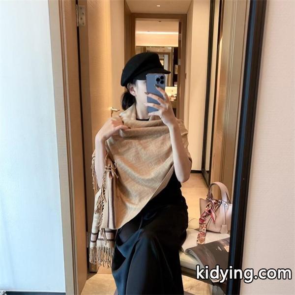 FENDI フェンディ コピー2025秋冬注目度UP・ライトタッチショール 売れ筋ランキング-0