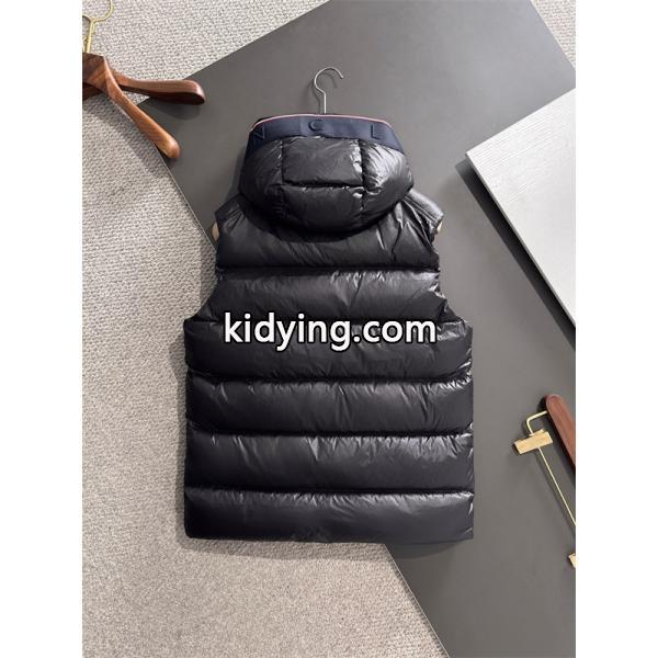 ブラック光沢感 フード付 モンクレール スーパーコピー ダウンベスト 秋冬コーデ MONCLER-8