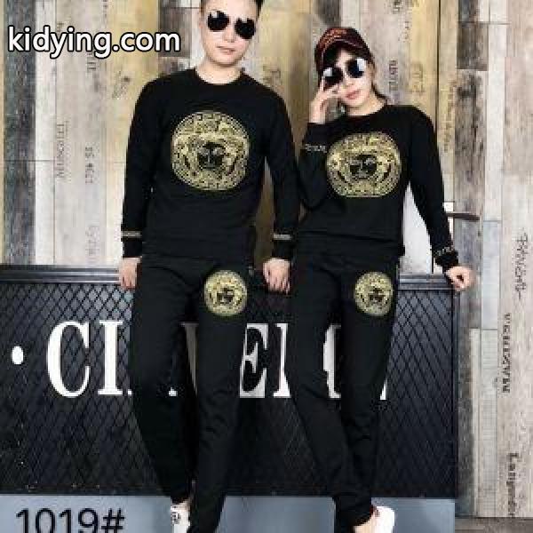 エレガンスな雰囲気に 好評モデル 新鋭ブランド 定番の魅力 VERSACE ヴェルサーチ 上下セット男女兼用_ヴェルサーチ VERSACE_ブランド コピー 激安(日本最大級)-0