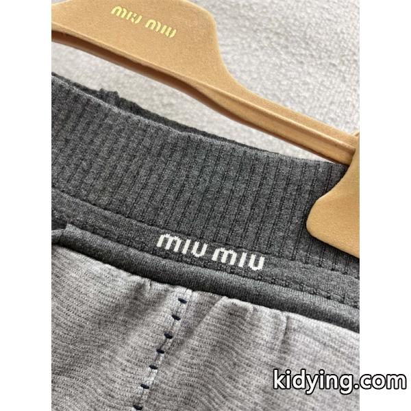 使い勝手2026人気☆MIUMIUスウェットパンツスーパーコピーお洒落快適ミュウミュウ通販-4