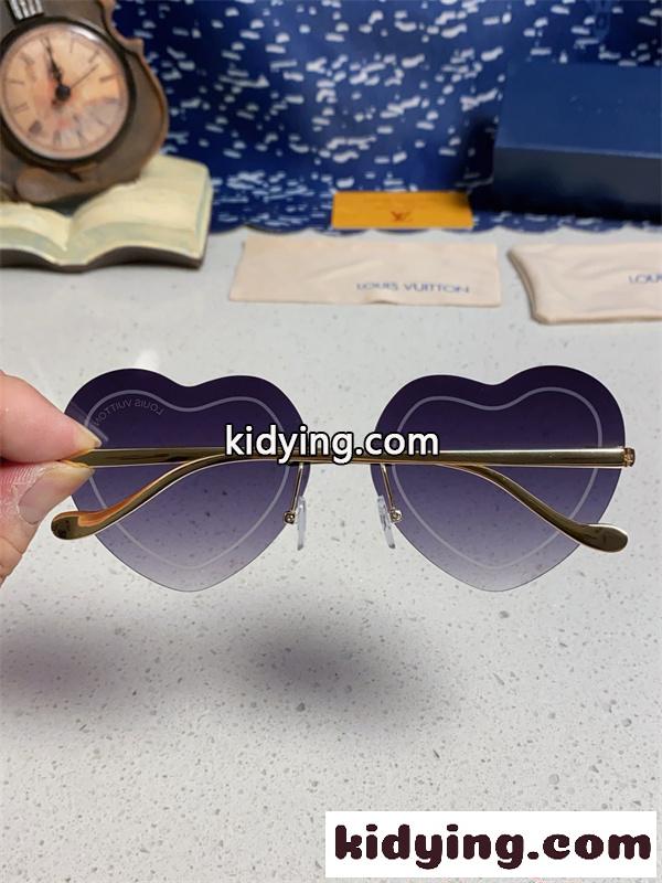 サングラス ルイヴィトン コピー レディース ハート型 ビッグフレーム 小顔効果 可愛い 個性派 UVカット Louis Vuitton-5