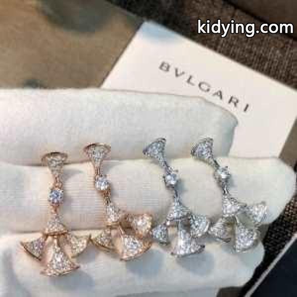 秋に着回しやすい ブルガリ BVLGARI 簡単に秋冬の雰囲気を演出 ピアス 秋のおしゃれをもっと楽しめる 2色可選 寒い季節を彩るアイテム_ブルガリ BVLGARI_ブランド コピー 激安(日本最大級)-0