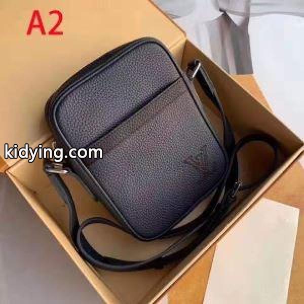 ミニバッグ 冬のコーデも上品なイメージにしてくれる ルイ ヴィトン この秋で旬のスタイルを楽しむ LOUIS VUITTON 秋冬のコーデの強い味方_ルイ ヴィトン LOUIS VUITTON_ブランド コピー 激安(日本最大級)-1
