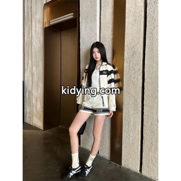 2026トレンド☆ミュウミュウセットアップコピー人気miumiu新作オシャレコーディネート-5