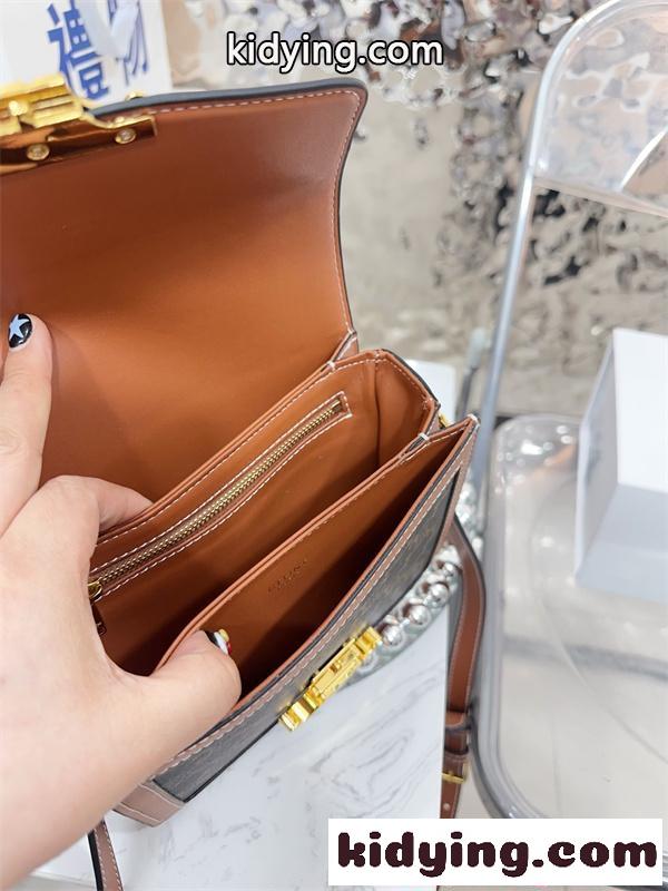 CELINE セリーヌ コピー 人気新作 クラシック ショルダーバッグ レディース 上品-8