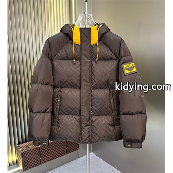 メンズ 秋冬の色味が叶える華やかコーデ フェンディダウンジャケット コピー  FENDI 寒い季節の王道アイテム__ブランド コピー 激安(日本最大級)-0