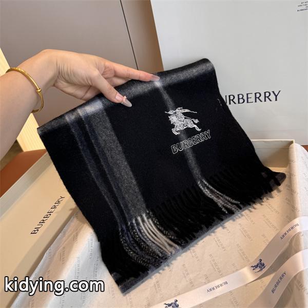 上品チェック柄 BURBERRY バーバリー コピー マフラー ブラック 冬コーデ定番-7