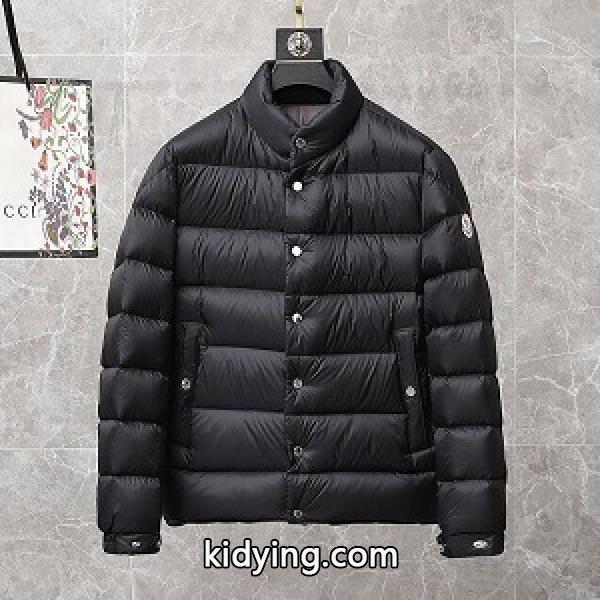 当店大好評のダウンジャケット MONCLER モンクレール コピー ダウンジャケット カラフルなプリント-1