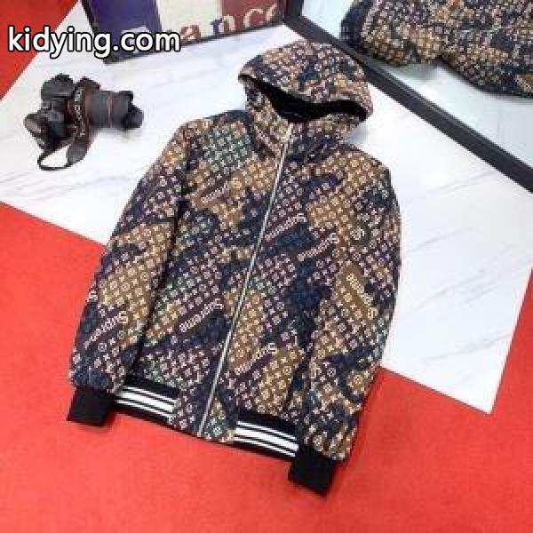 秋のこなれカジュアルを思う 2色可選 シュプリーム SUPREME 今年の秋冬のトレンドも意識 ダウンジャケット 寒い季節を彩るアイテム_シュプリーム SUPREME_ブランド コピー 激安(日本最大級)-1