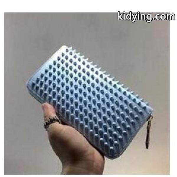 個性的な色合い Christian Louboutin クリスチャンルブタン PANETTONE WALLET スパイクスタッズ レザー長財布 ライトブルー_クリスチャンルブタン CHRISTIAN LOUBOUTIN_ブランド コピー 激安(日本最大級)-0