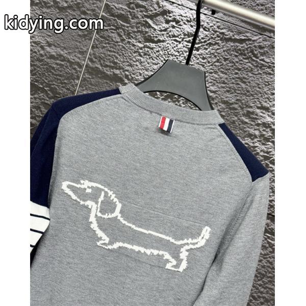 グレー × レッド × ネイビー 3 色 袖拼色 セーター トムブラウン Thom Browne コピー 秋冬快適 人気-4