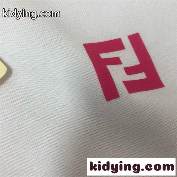 FENDI 人気 ミニロゴ ブラック 半袖 Tシャツ ワンポイント シンプル モード フェンディ コピー-7
