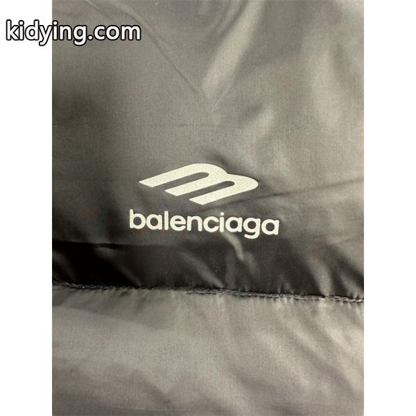 BALENCIAGA 偽物 ダウンジャケット ブラック シンプルロゴ 防寒 厚手 アウター 高品質 N級品 バレンシアガ-1