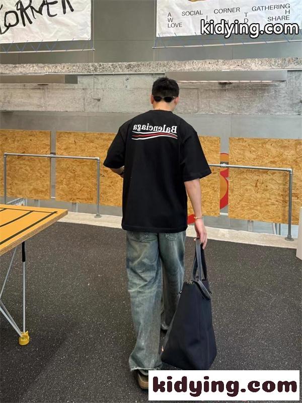 BALENCIAGA バレンシアガ スーパーコピー 売れ筋商品 2026新作 半袖Tシャツ オーバーサイズ モード-6