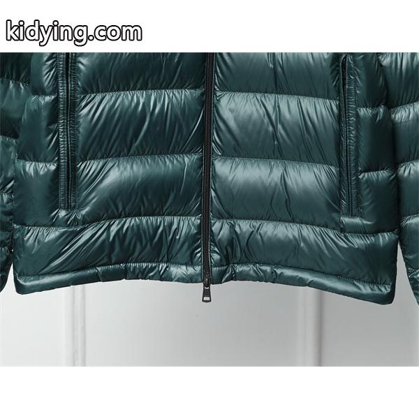 スポーティ×上質 2025冬必須 MONCLER コピー ダウンジャケット ストライプスリーブ モンクレール-4
