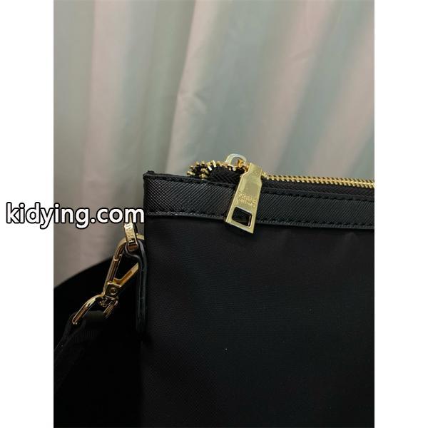 シンプル 機能的な トートバッグ PRADA プラダ コピー ブラック おすすめ-5