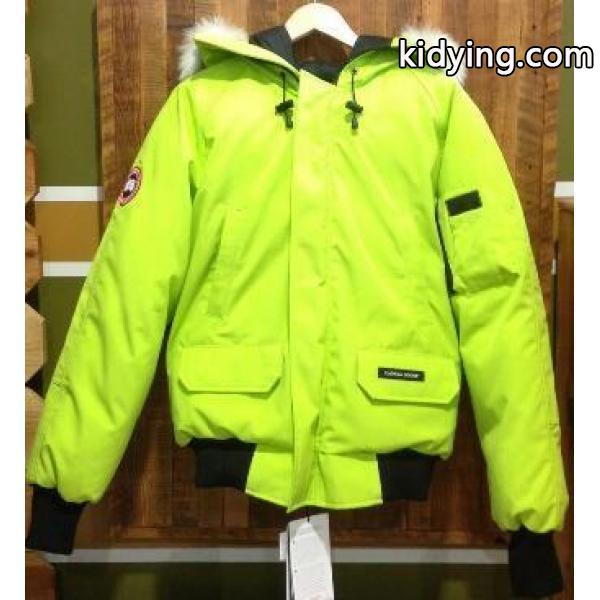 絶妙な光沢感があるCANADA GOOSE カナダグース　メンズ用の緑色のダウンジャケット_カナダグース CANADA GOOSE_ブランド コピー 激安(日本最大級)-0