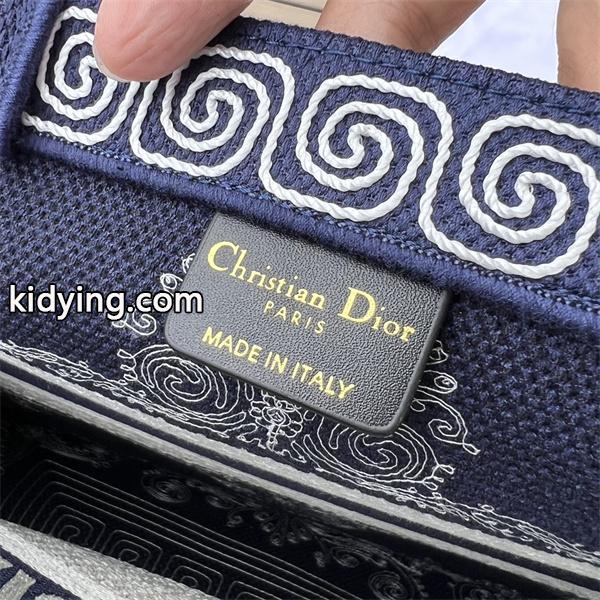 上品にもカジュアルにも ディオールトートバッグコピーDIOR 心躍る春夏ファッション 36.5×28×17.5cmブランド コピー 激安(日本最大級)-3