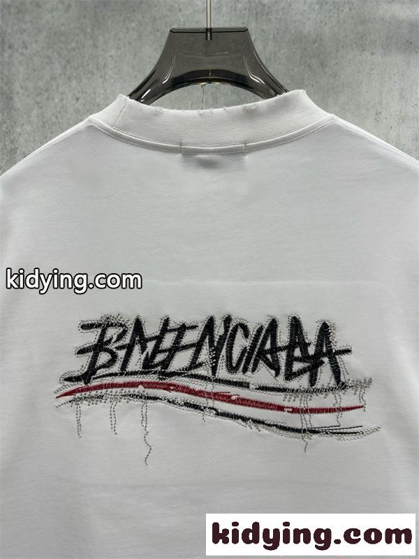 バレンシアガ コピー ビッグロゴ Tシャツ 半袖 ワイドシルエット ブラック ホワイト 前後デザイン 分割文字 Balenciaga系 ラフ感-7