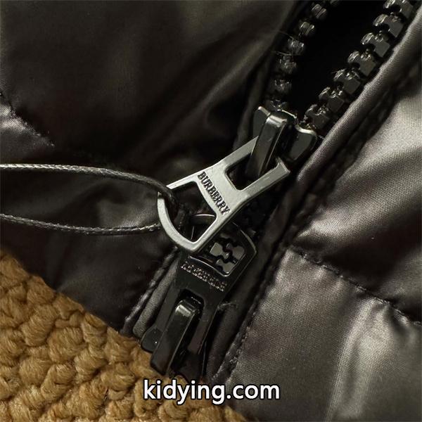 BURBERRY バーバリー 偽物 秋冬 シャイニーブラック 人気上昇 異素材切替 ダウンジャケット-6