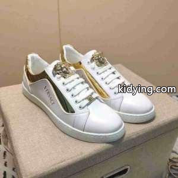 この秋におしゃれでかわいい着こなし ヴェルサーチ 秋冬らしく着こなそう VERSACE 2019秋冬におしゃれな着こなし ランニングシューズ_ヴェルサーチ VERSACE_ブランド コピー 激安(日本最大級)-0