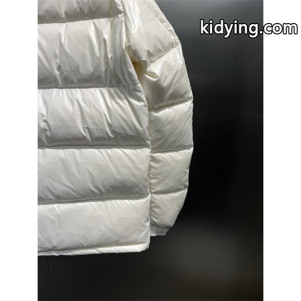 高級感溢れる ホワイト 光沢プレミアム仕上げ 冬コーデ注目 モンクレール コピー Moncler ダウンジャケット-7