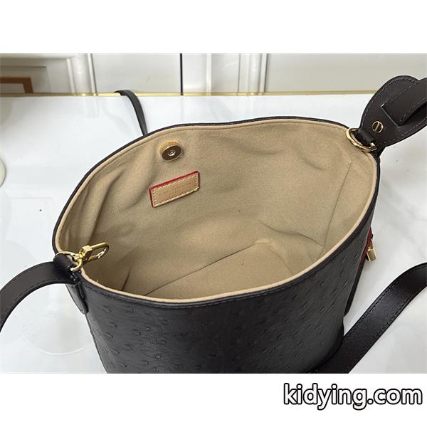 セット主役 2026新作 高級感 エンボス LOUIS VUITTON ルイヴィトン コピー ショルダーバッグ-7