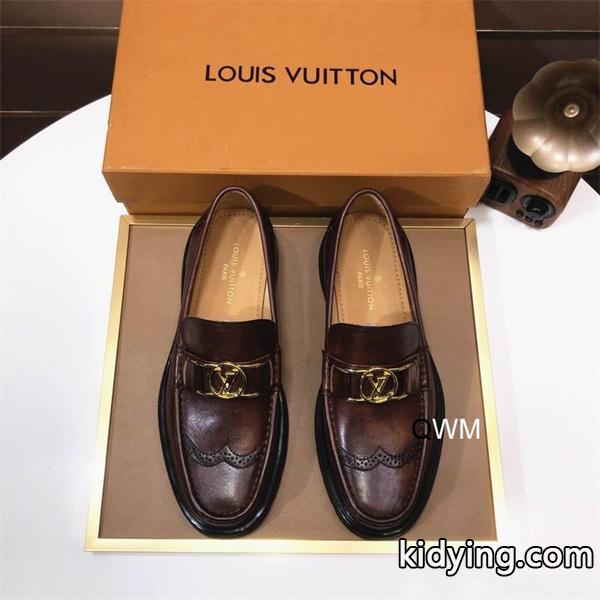 先シーズンに引き続き新品 LOUIS VUITTON ルイ ヴィトン カジュアルシューズ コレクションが発表 新着アイテム最安値販売_ルイ ヴィトン LOUIS VUITTON_ブランド コピー 激安(日本最大級)-0