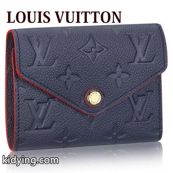 ルイヴィトン 新品 LOUIS VUITTON 財布 三つ折り財布 ポルトフォイユ・ヴィクトリーヌ モノグラム・アンプラント マリーヌルージュ M64577 ブランド :vuitton-244:バッグ 財布のプルミエール - 通販ショッピング-0