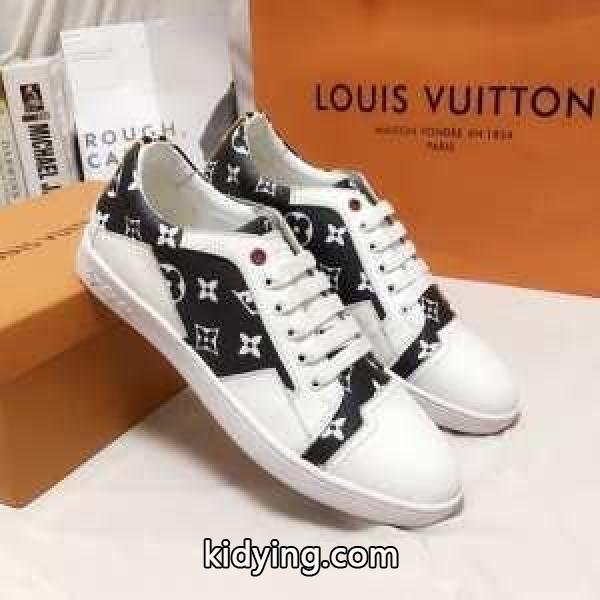LOUIS VUITTON 冬で可愛くて楽チンな人気アイテム ルイ ヴィトン 2019秋冬におしゃれな着こなし ランニングシューズ 秋冬のコーデの強い味方_ルイ ヴィトン LOUIS VUITTON_ブランド コピー 激安(日本最大級)-0