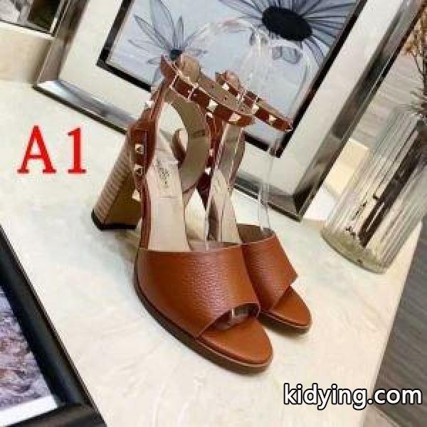 VALENTINO ヴァレンティノ サンダル コピー 有名人などにも愛されたコレクション レディース ４色可選 通勤通学 品質保証-0